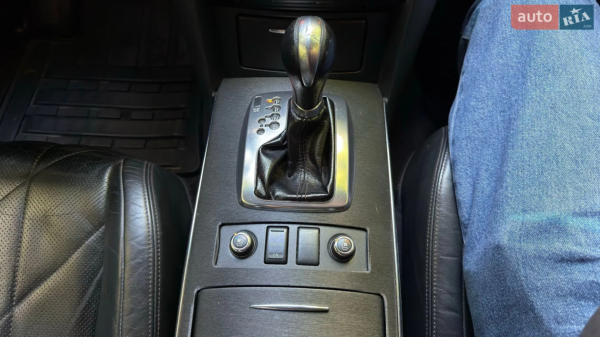 2010 Infiniti FX - мініатюра 38