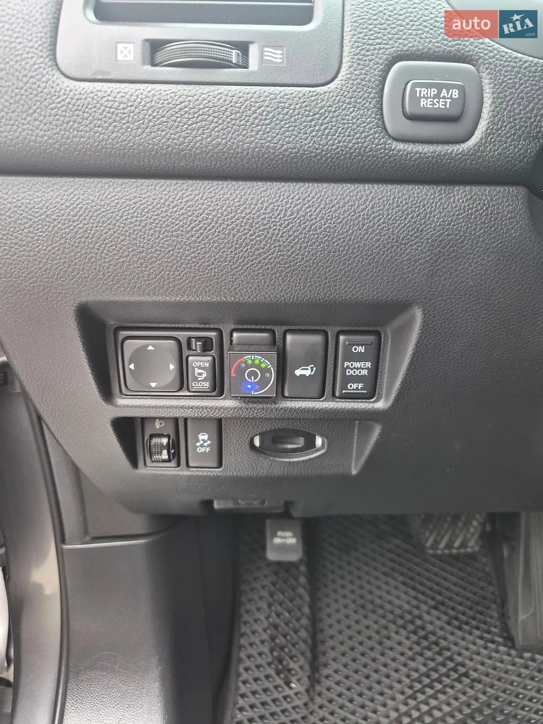 2012 Infiniti FX - мініатюра 9
