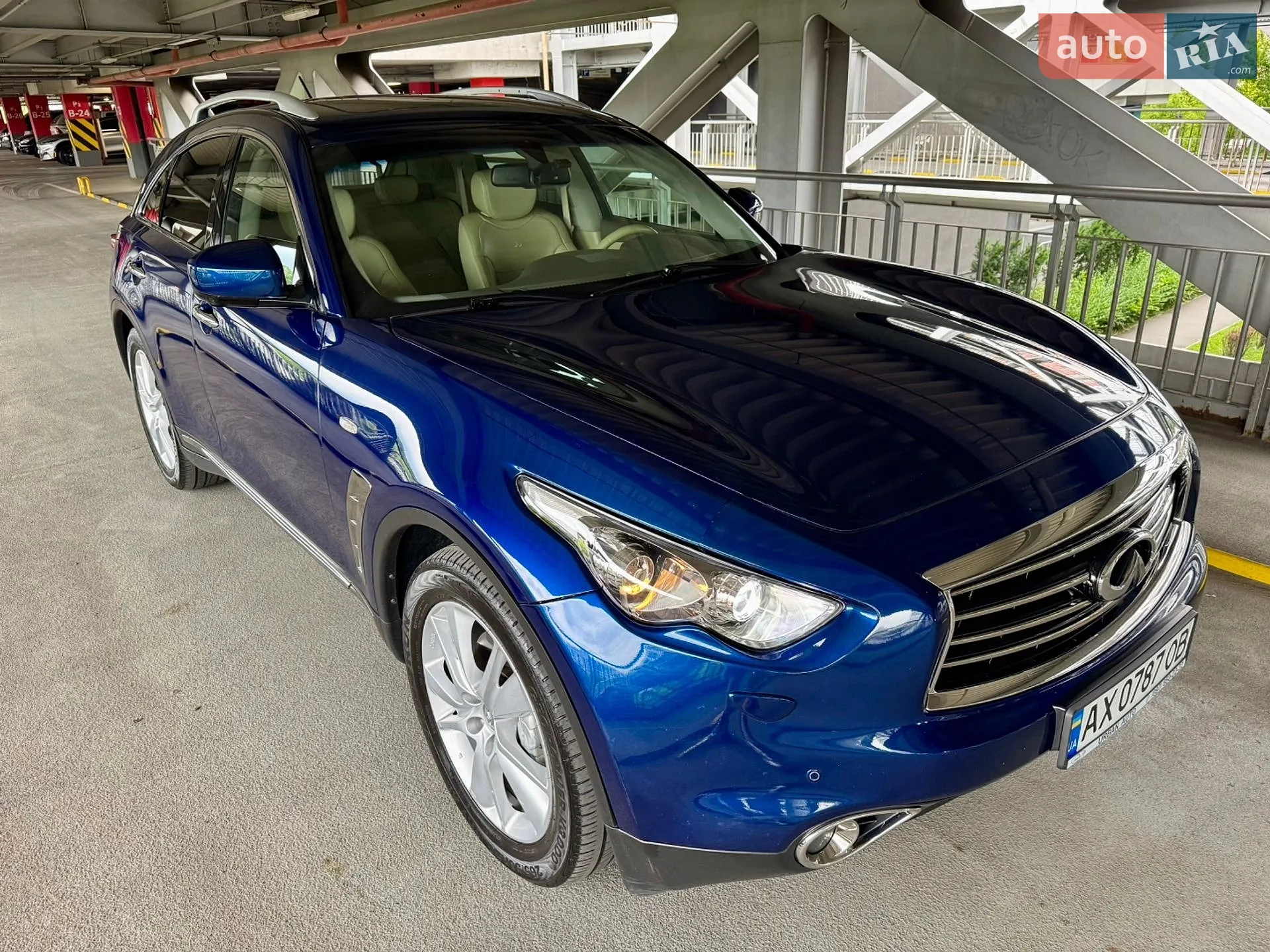 2012 Infiniti FX - мініатюра 9