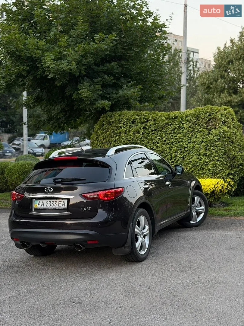 2010 Infiniti FX - мініатюра 4