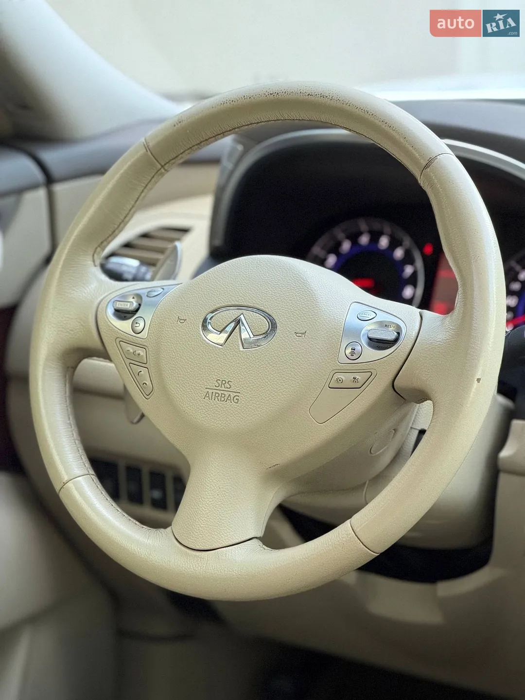 2011 Infiniti FX - мініатюра 7