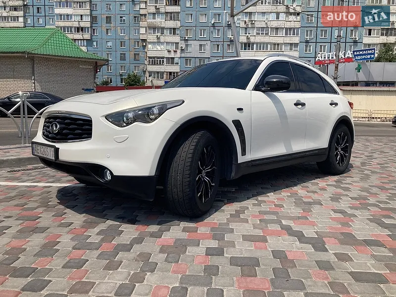 Infiniti FX 37