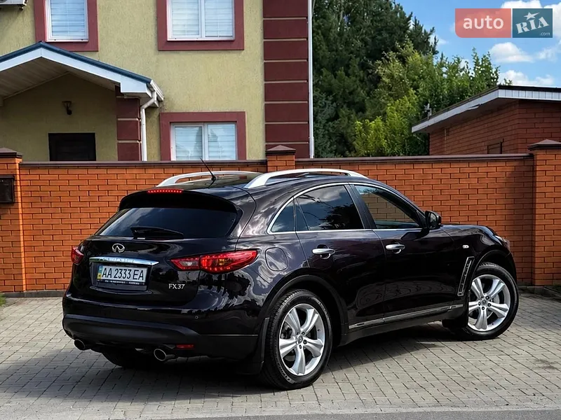 Infiniti FX 37