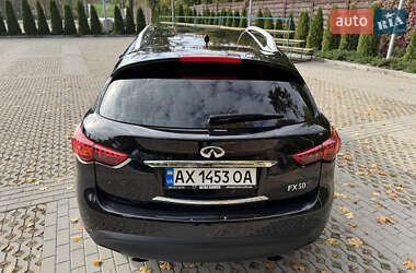 Внедорожник / Кроссовер Infiniti FX 50 2010 в Харькове