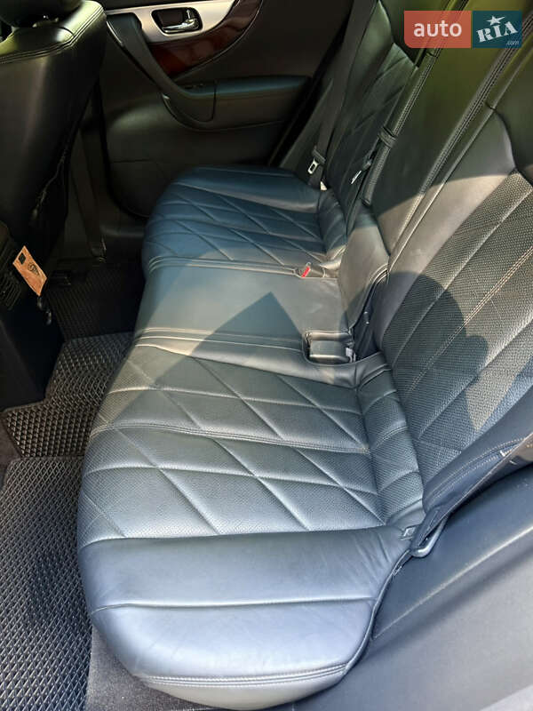 Позашляховик / Кросовер Infiniti FX 50 2008 в Краснограді