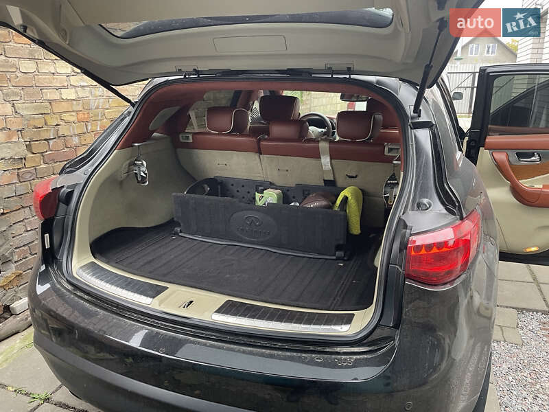 Позашляховик / Кросовер Infiniti FX 50 2008 в Броварах фото 11 Позашляховик / Кросовер Infiniti FX 50 2008 в Броварах