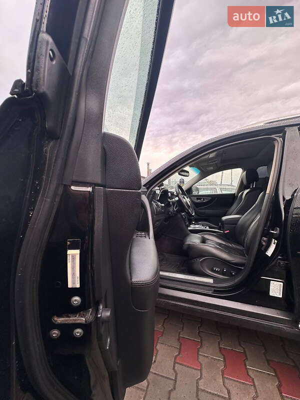Внедорожник / Кроссовер Infiniti FX 50 2008 в Измаиле фото 15 Внедорожник / Кроссовер Infiniti FX 50 2008 в Измаиле