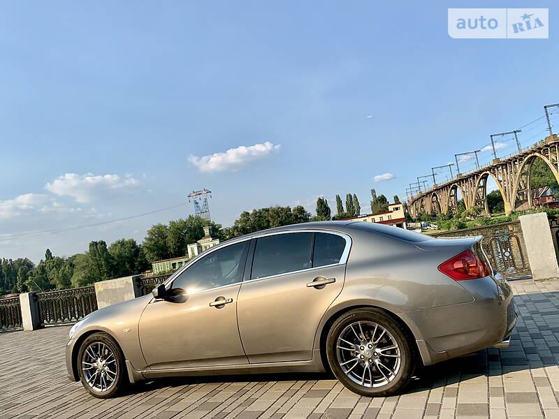Седан Infiniti G25 2011 в Києві фото 16 Седан Infiniti G25 2011 в Києві