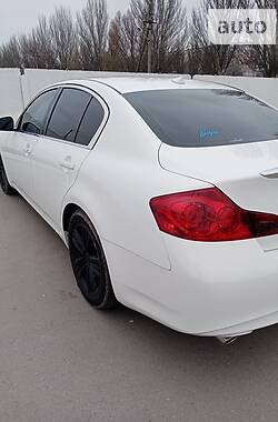 Седан Infiniti G25 2012 в Днепре