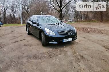 Седан Infiniti G25 2010 в Вишневому