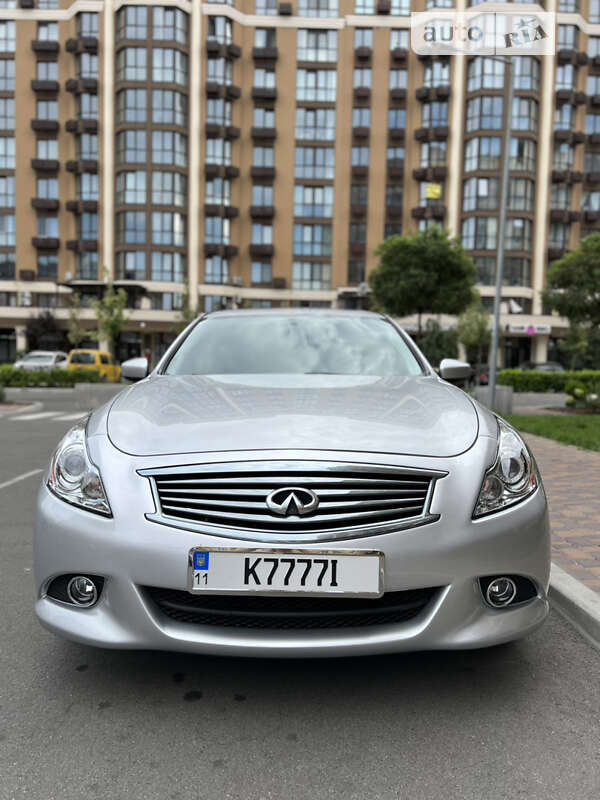 Седан Infiniti G25 2011 в Києві
