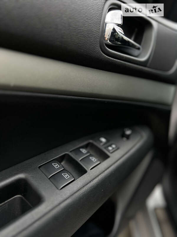 Седан Infiniti G25 2011 в Києві
