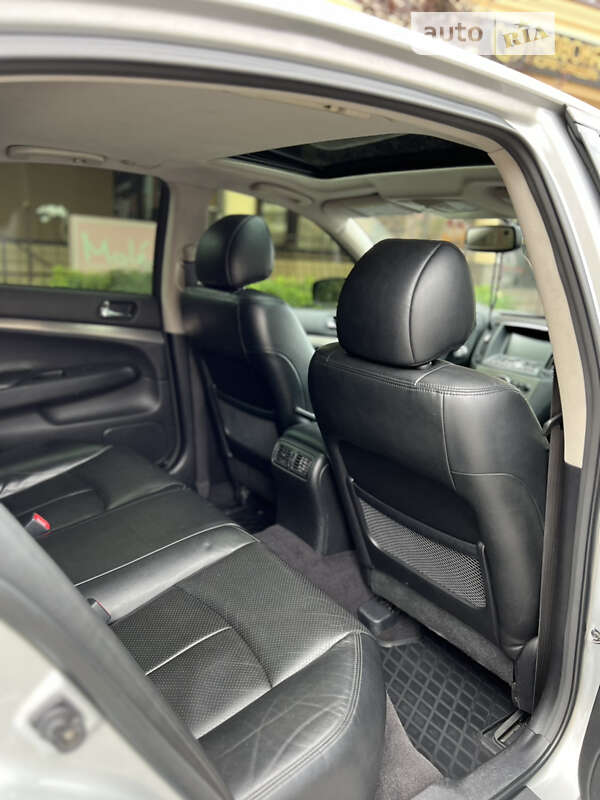 Седан Infiniti G25 2011 в Києві