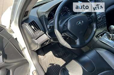 Седан Infiniti G25 2010 в Киеве