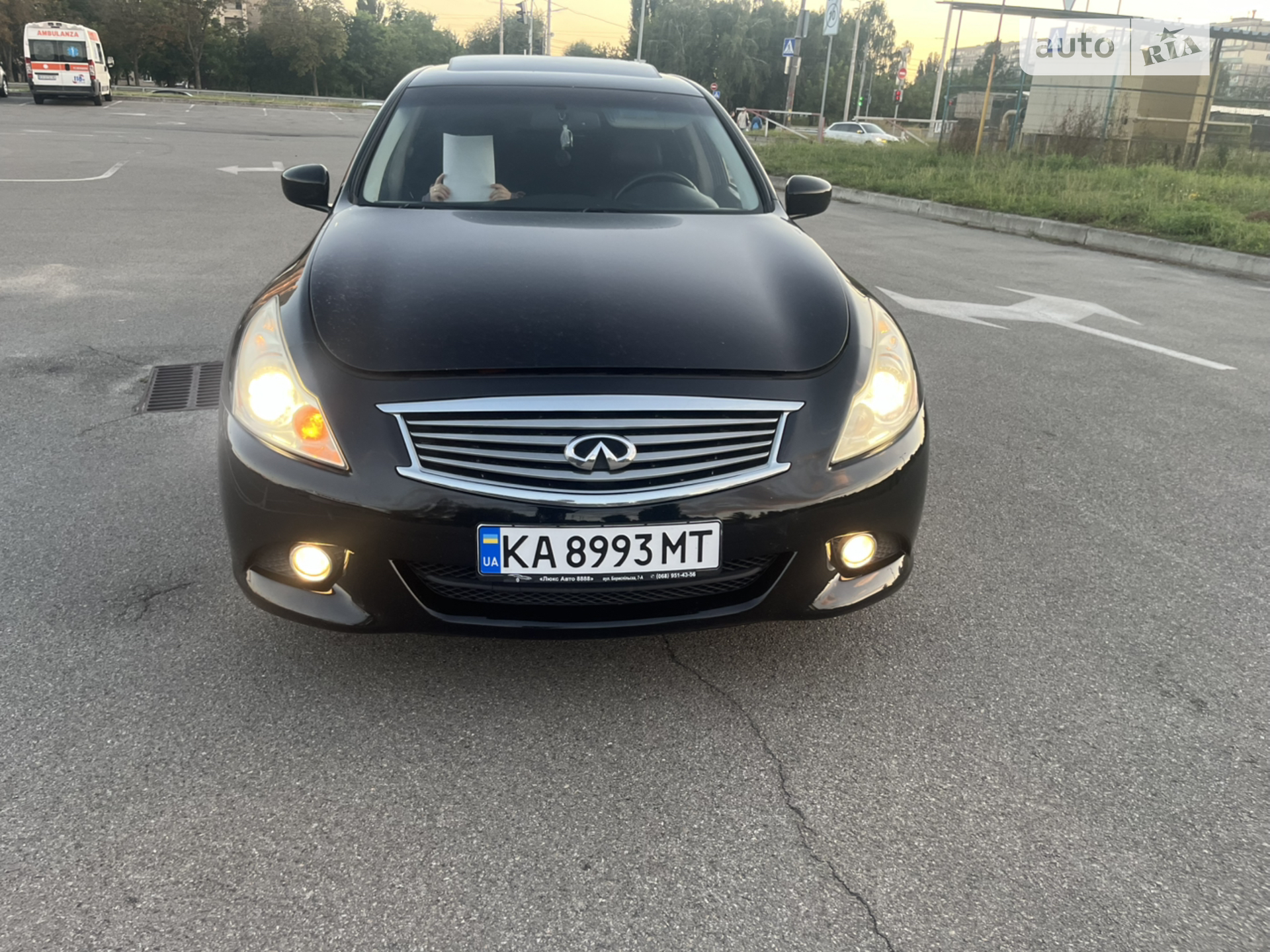2010 Infiniti G - фото 1