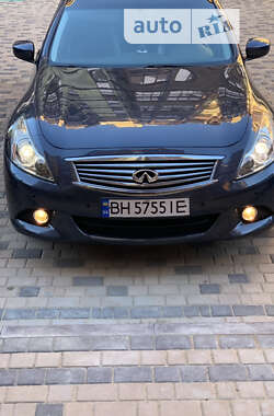 Седан Infiniti G25 2011 в Измаиле