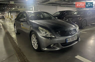 Седан Infiniti G25 2010 в Києві