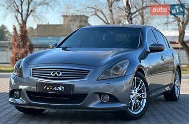 Седан Infiniti G25 2010 в Києві