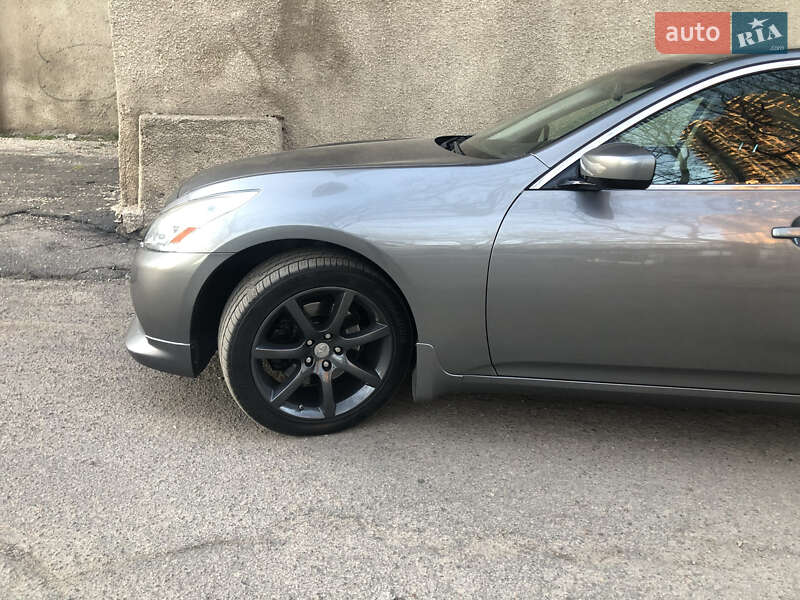 Седан Infiniti G25 2011 в Одессе