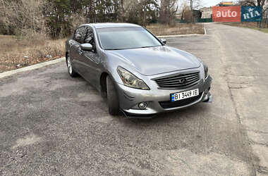 Седан Infiniti G25 2012 в Кременчуці