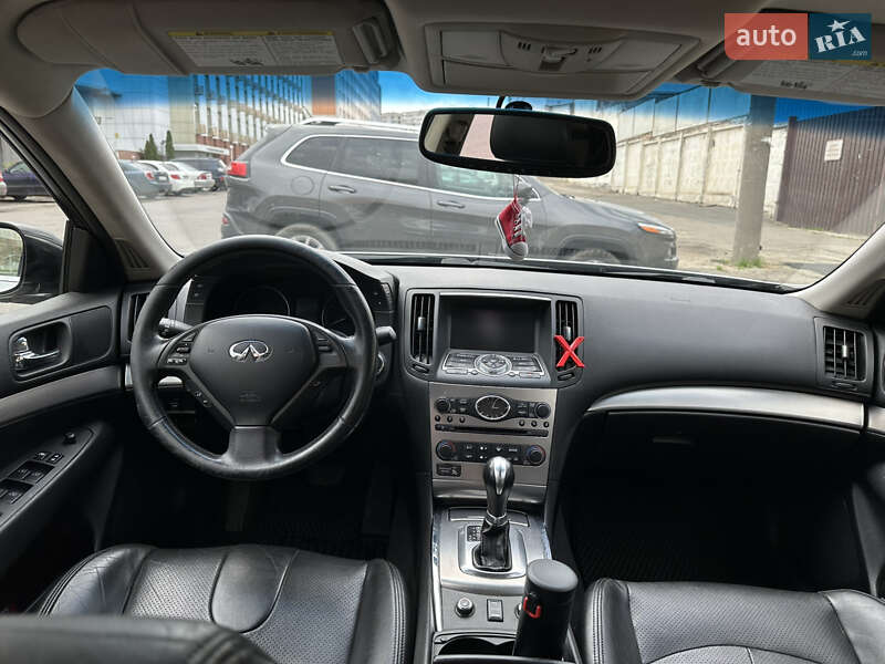 Седан Infiniti G25 2010 в Одесі