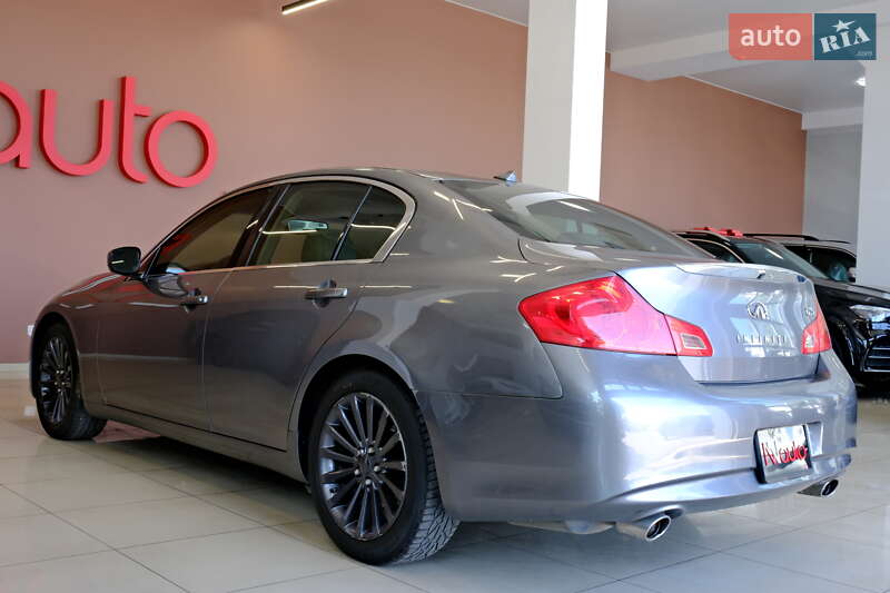 Седан Infiniti G25 2011 в Одессе