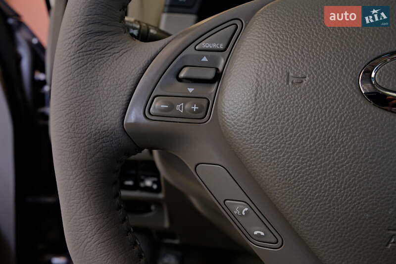 Седан Infiniti G25 2011 в Одессе