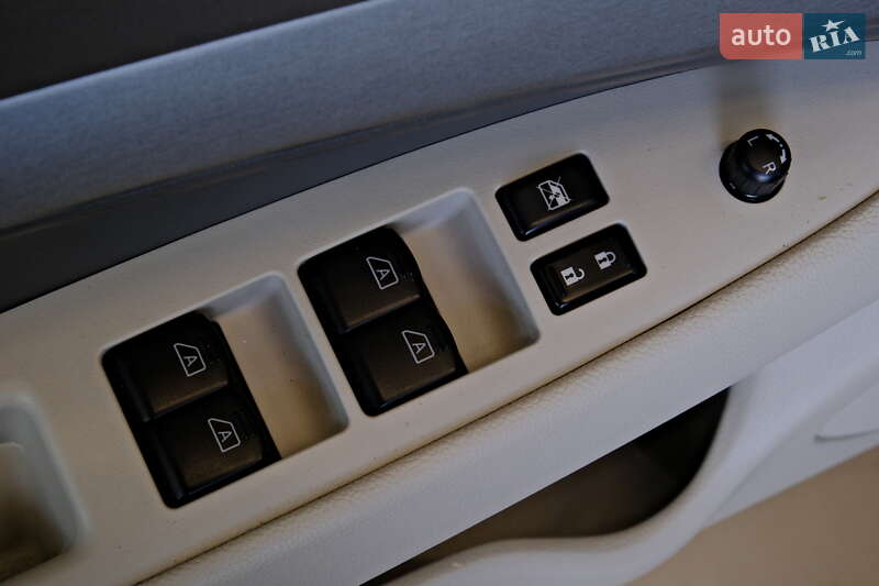 Седан Infiniti G25 2011 в Одессе