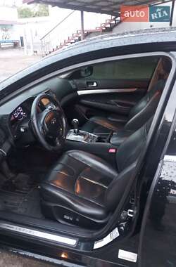 Седан Infiniti G25 2012 в 