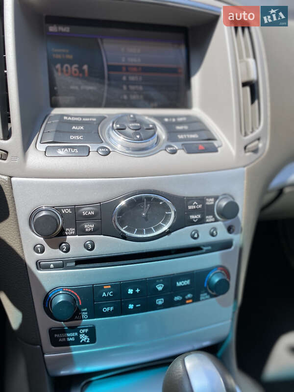 Седан Infiniti G25 2011 в Черкассах