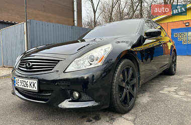 Седан Infiniti G25 2012 в 