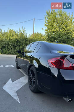 Седан Infiniti G25 2012 в 