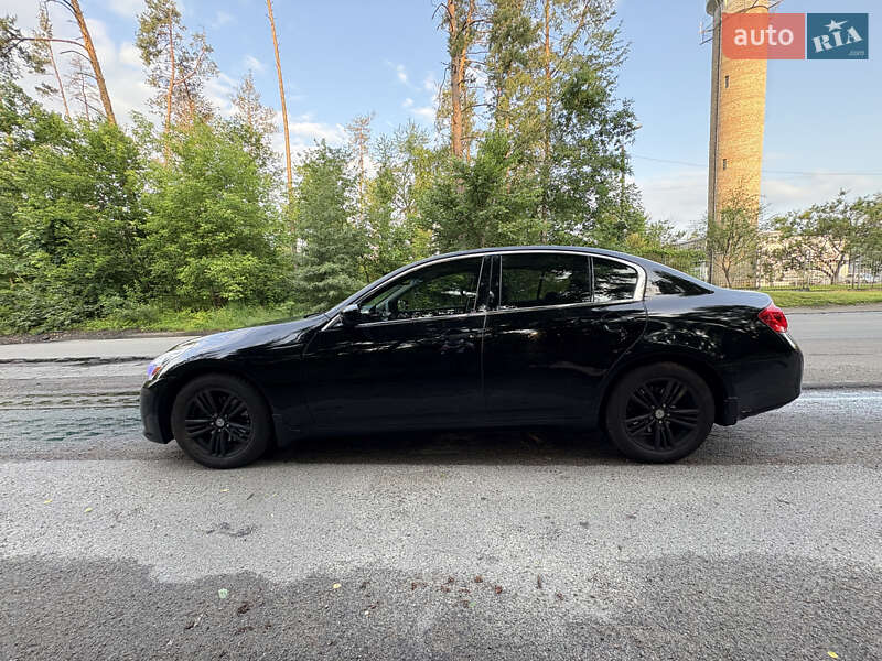 Седан Infiniti G25 2010 в Києві
