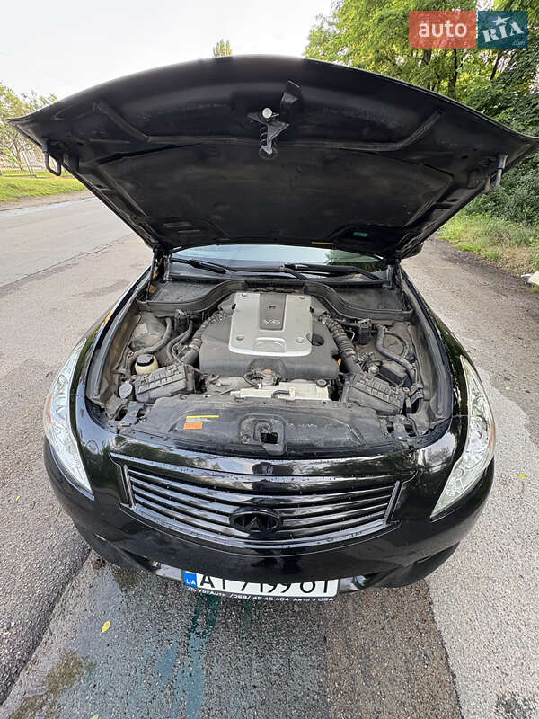 Седан Infiniti G25 2010 в Києві