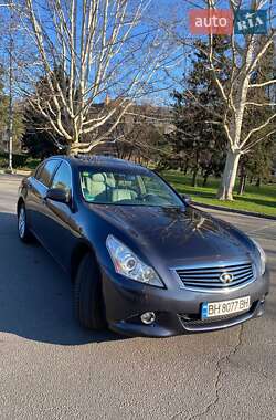 Седан Infiniti G25 2011 в 