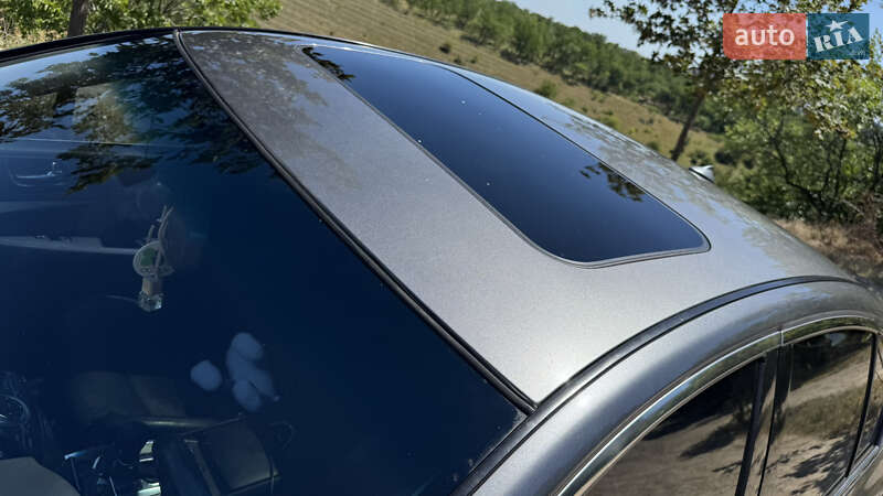 Седан Infiniti G25 2010 в Запоріжжі