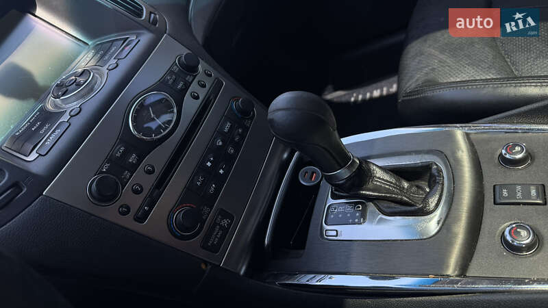 Седан Infiniti G25 2010 в Запоріжжі