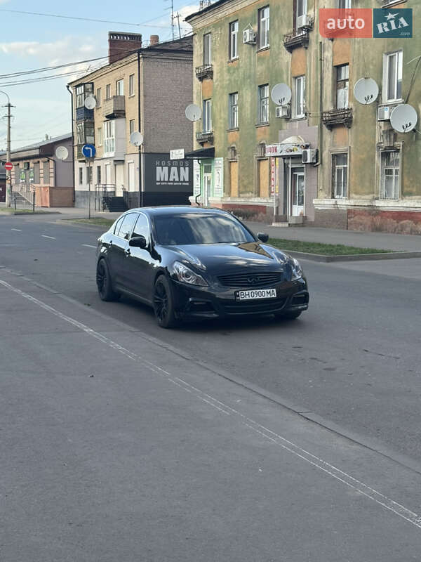 Infiniti G25 2010