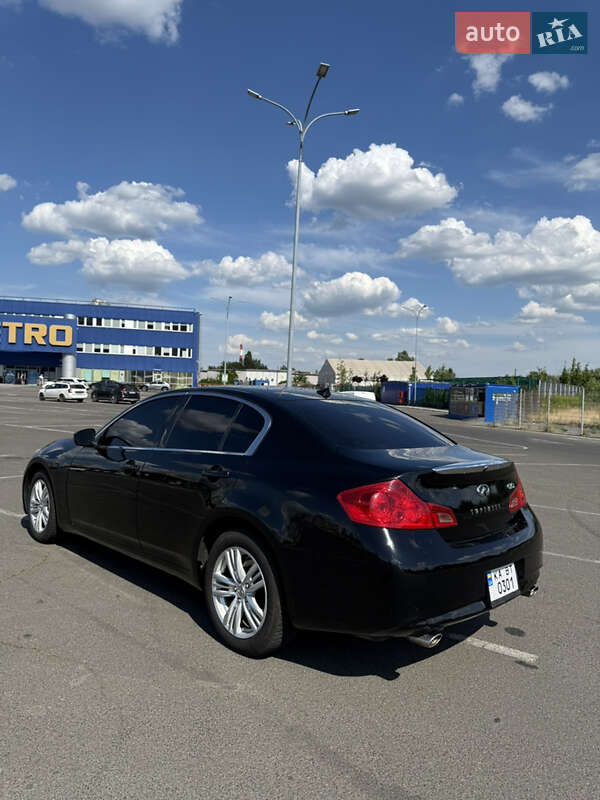 Седан Infiniti G25 2010 в Києві