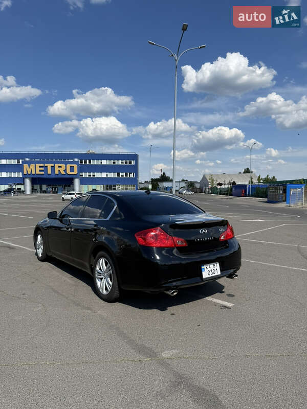 Седан Infiniti G25 2010 в Києві