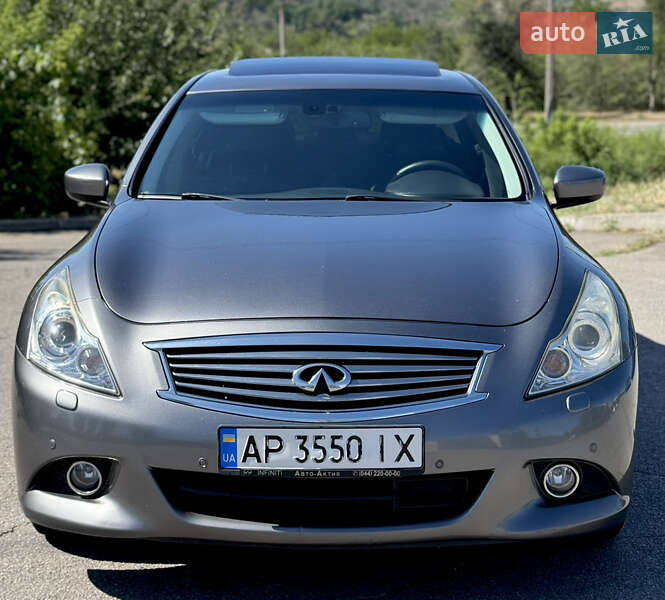 Седан Infiniti G25 2010 в Запорожье