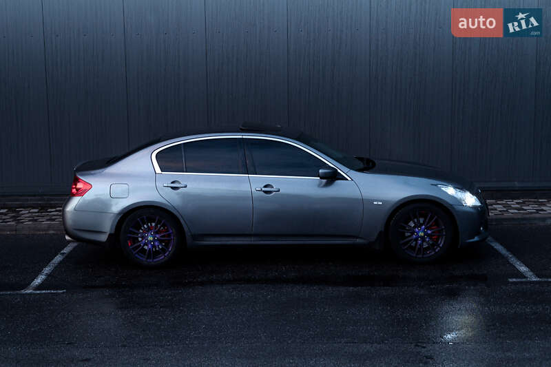 Седан Infiniti G25 2010 в Києві