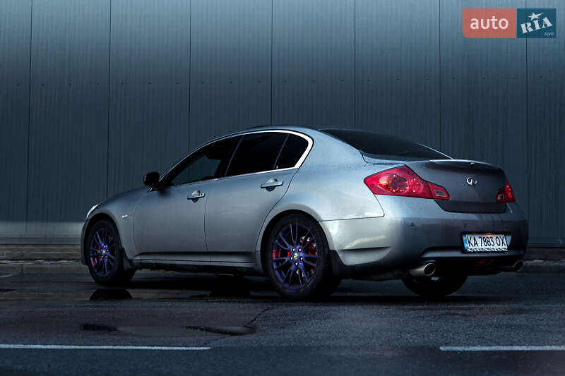 Седан Infiniti G25 2010 в Києві