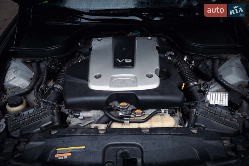 Седан Infiniti G25 2010 в Києві
