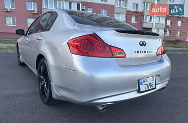 Седан Infiniti G25 2012 в 