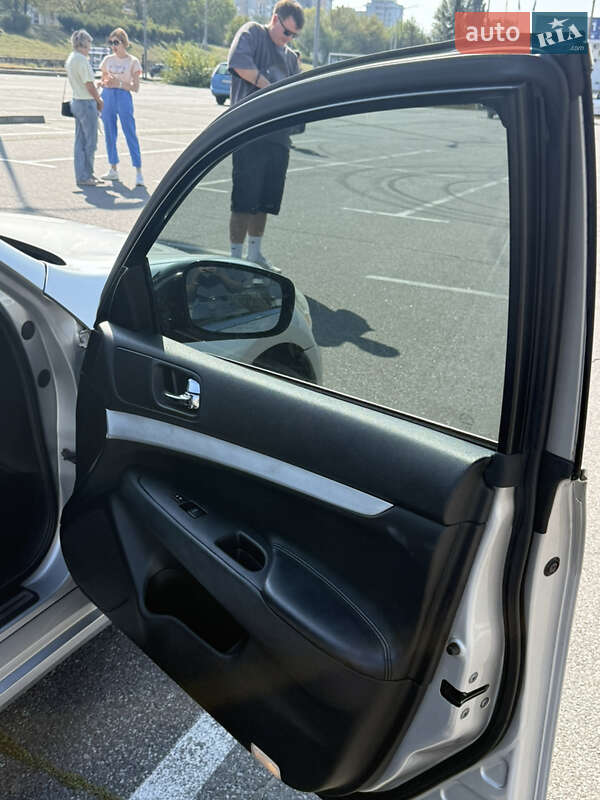 Седан Infiniti G25 2011 в Киеве фото 16 Седан Infiniti G25 2011 в Киеве