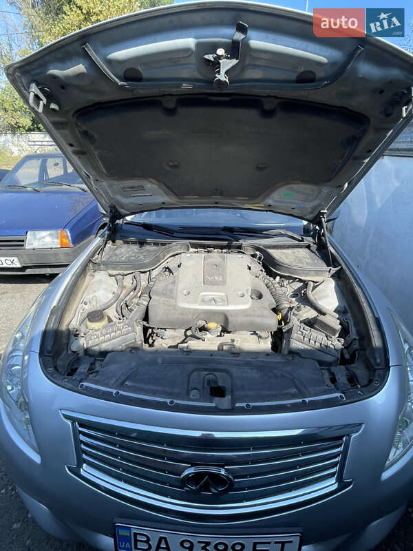 Седан Infiniti G25 2011 в Киеве фото 30 Седан Infiniti G25 2011 в Киеве