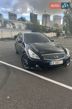 Седан Infiniti G25 2010 в Киеве