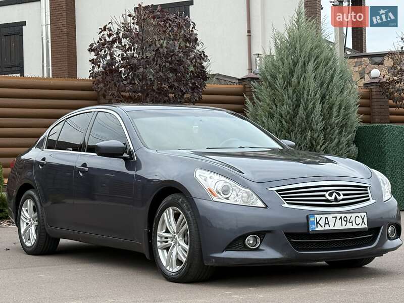 Седан Infiniti G25 2011 в Києві