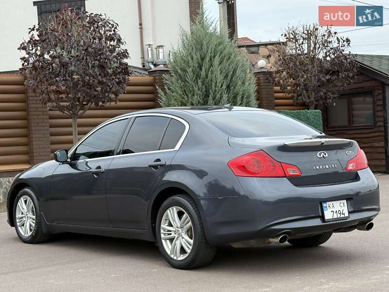 Седан Infiniti G25 2011 в Києві